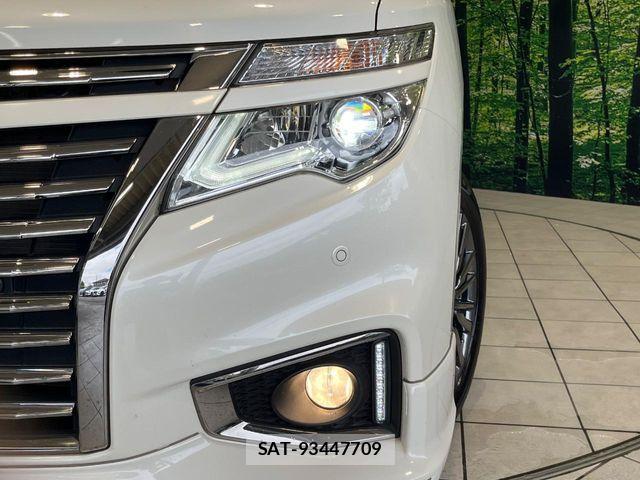 Nissan ELGRAND 2019-05 8457422-12