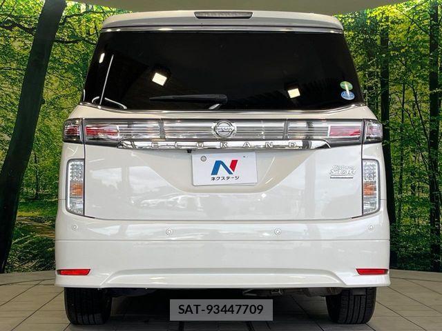 Nissan ELGRAND 2019-05 8457422-15