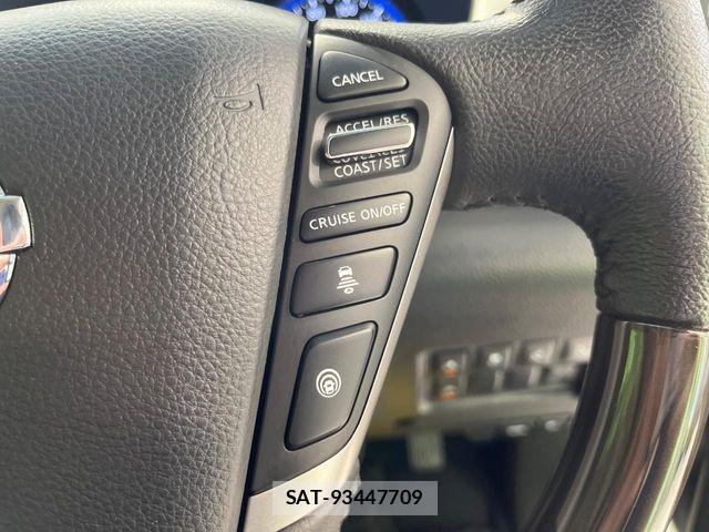 Nissan ELGRAND 2019-05 8457422-5