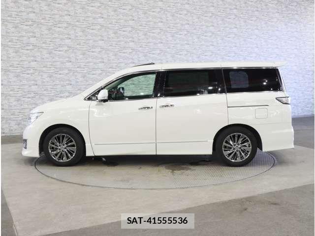 Nissan ELGRAND 2010-11 8457426-11