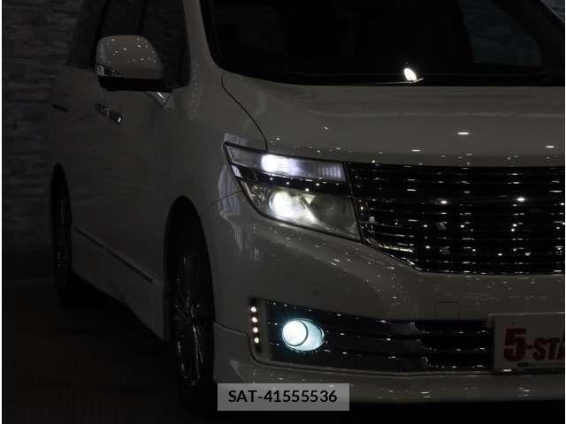 Nissan ELGRAND 2010-11 8457426-14