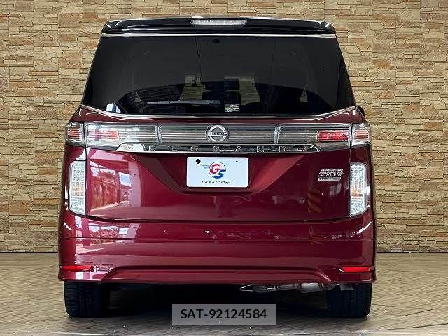 Nissan ELGRAND 2021-08 8485346-15