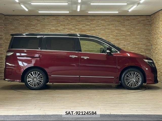 Nissan ELGRAND 2021-08 8485346-17