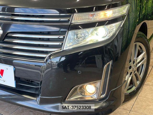 Nissan ELGRAND 2012-08 8485349-12