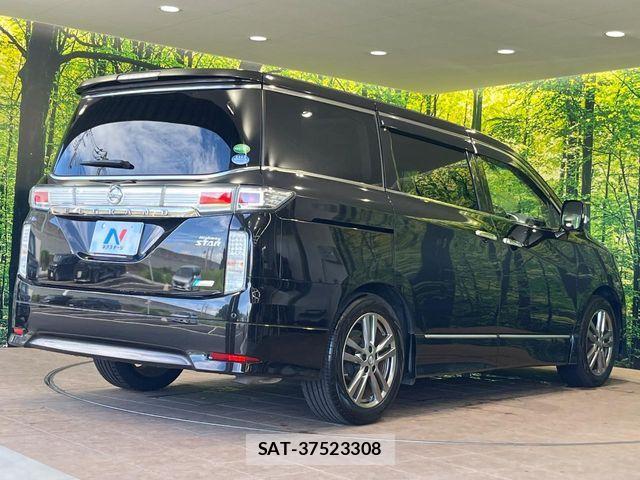 Nissan ELGRAND 2012-08 8485349-17