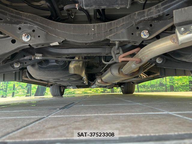 Nissan ELGRAND 2012-08 8485349-19