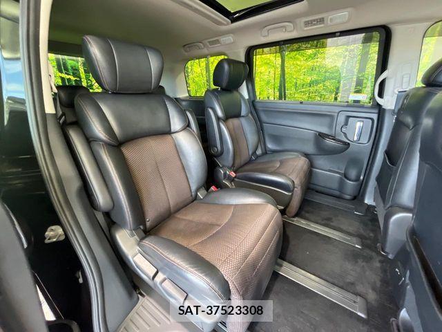 Nissan ELGRAND 2012-08 8485349-8