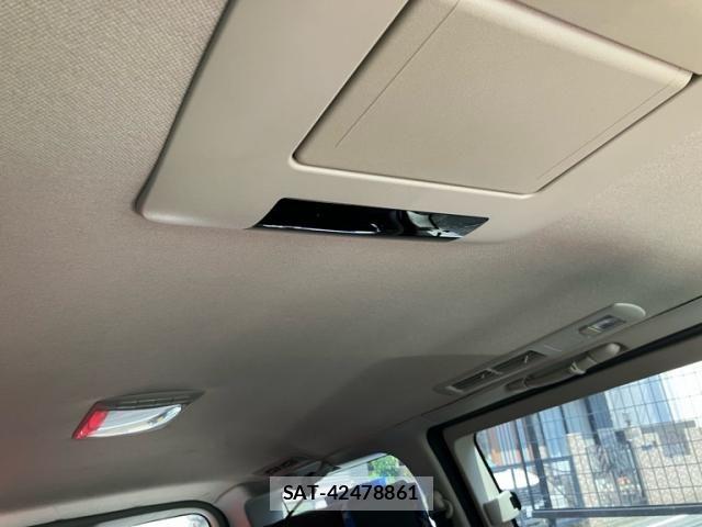 Nissan ELGRAND 2008-04 8485348-19