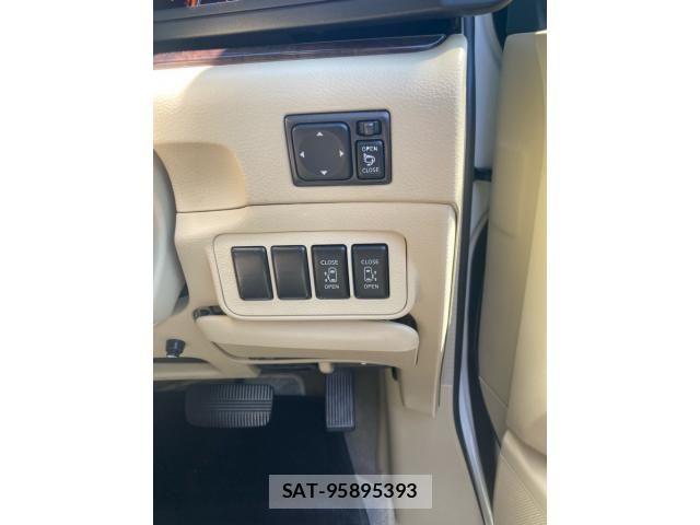 Nissan ELGRAND 2006-04 8485350-15