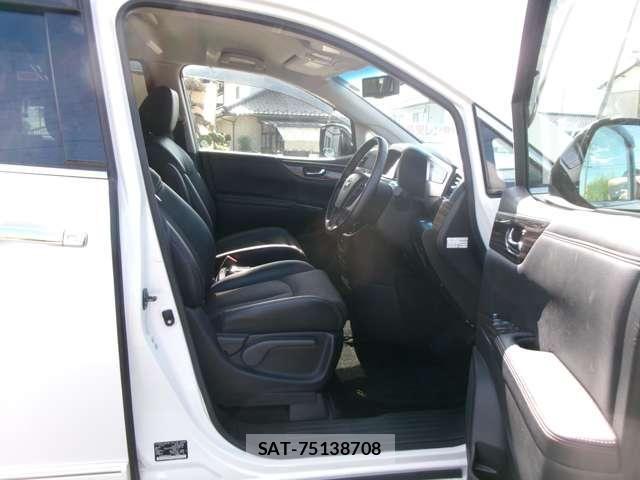 Nissan ELGRAND 2016-09 8524770-13