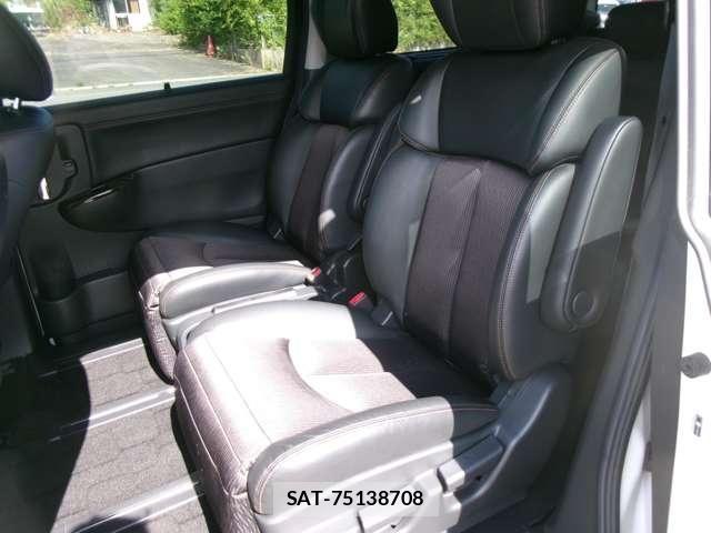 Nissan ELGRAND 2016-09 8524770-18