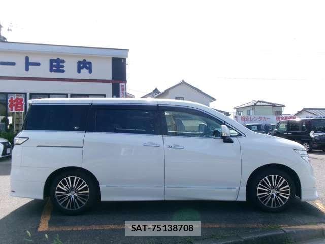 Nissan ELGRAND 2016-09 8524770-3