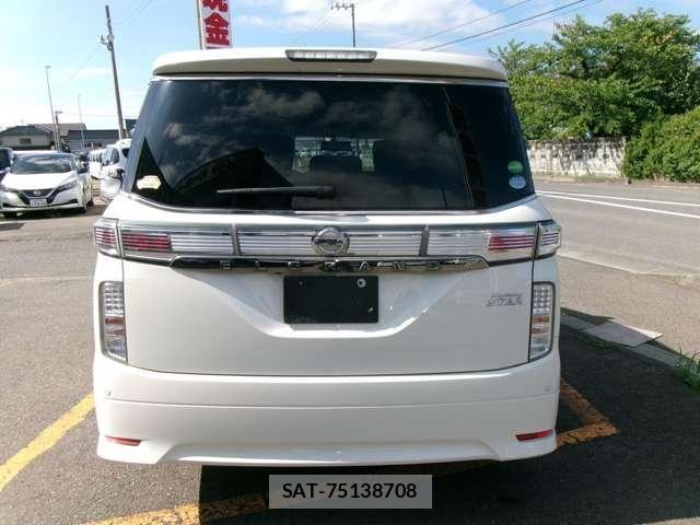 Nissan ELGRAND 2016-09 8524770-5