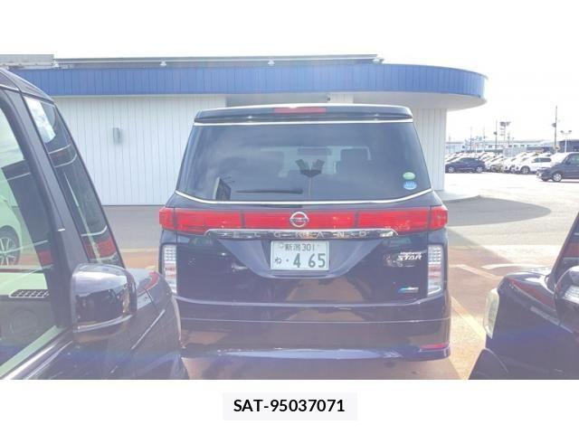 Nissan ELGRAND 2011-07 8524766-1