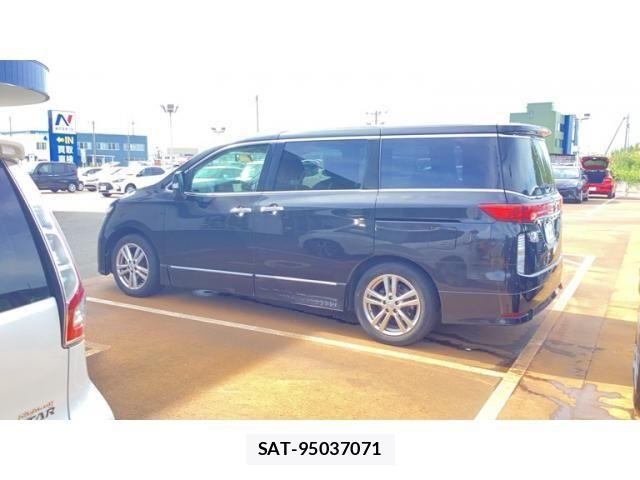 Nissan ELGRAND 2011-07 8524766-2