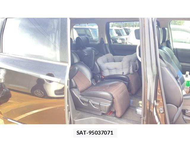 Nissan ELGRAND 2011-07 8524766-6