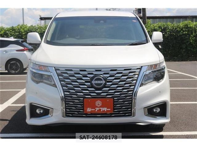 Nissan ELGRAND 2023-06 8524756-13
