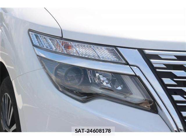 Nissan ELGRAND 2023-06 8524756-15