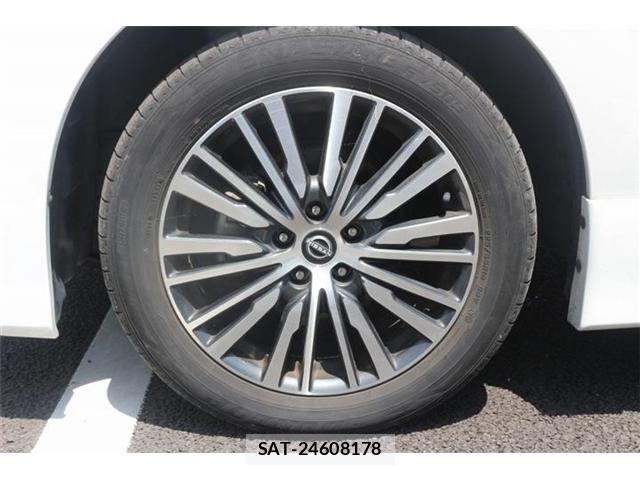 Nissan ELGRAND 2023-06 8524756-22