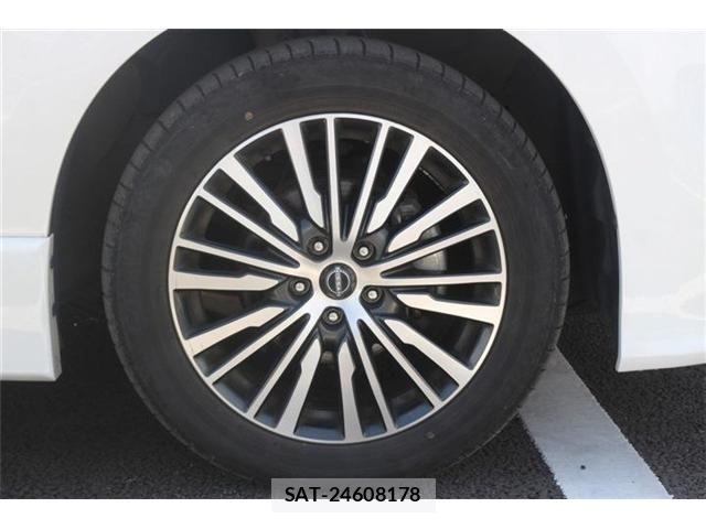 Nissan ELGRAND 2023-06 8524756-25