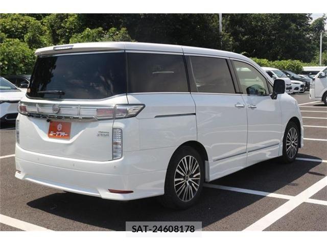 Nissan ELGRAND 2023-06 8524756-8