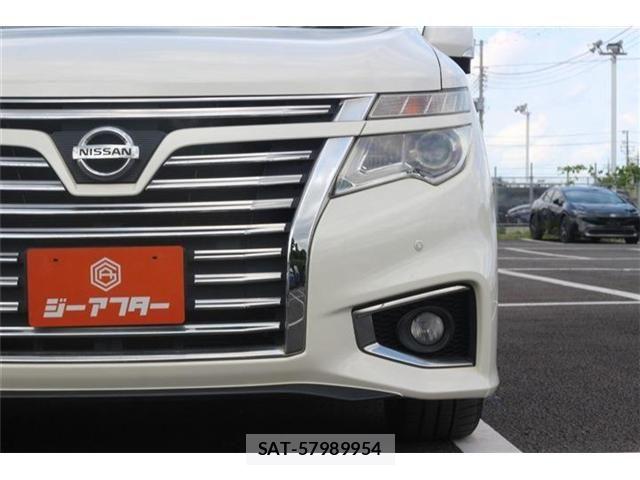 Nissan ELGRAND 2015-03 8524767-10