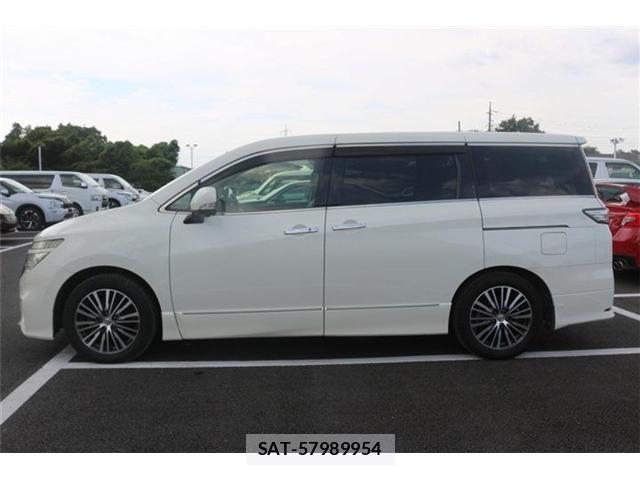 Nissan ELGRAND 2015-03 8524767-20