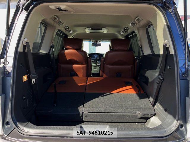 Nissan ELGRAND 2018-09 8524755-11