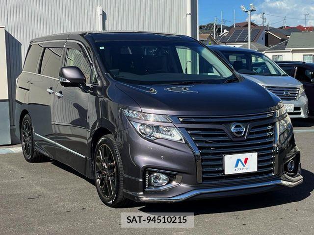 Nissan ELGRAND 2018-09 8524755-17