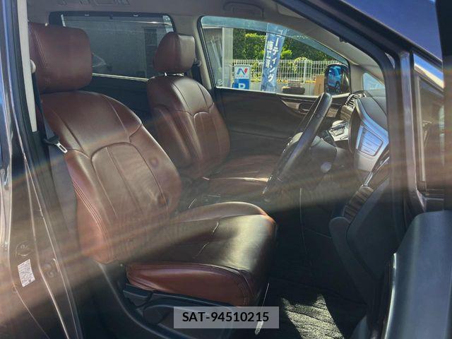 Nissan ELGRAND 2018-09 8524755-8