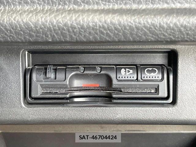 Nissan ELGRAND 2016-05 8524757-5