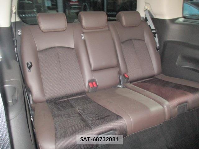 Nissan ELGRAND 2021-12 8524753-25