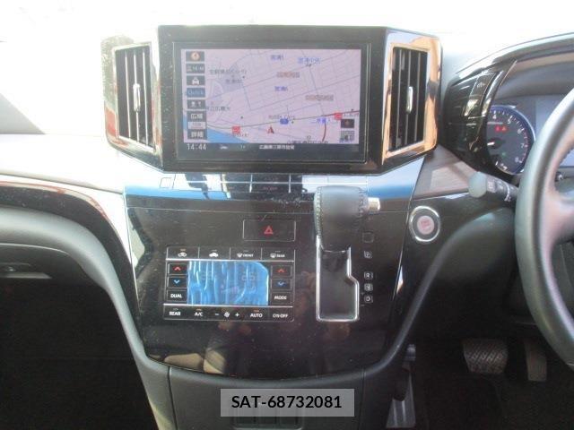 Nissan ELGRAND 2021-12 8524753-29