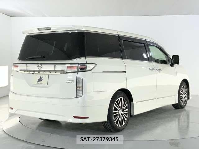 Nissan ELGRAND 2014-03 8524758-5
