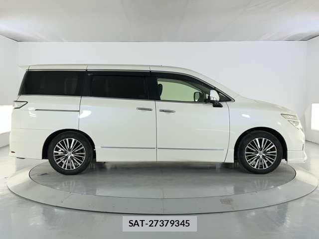 Nissan ELGRAND 2014-03 8524758-6