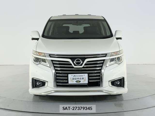 Nissan ELGRAND 2014-03 8524758-1
