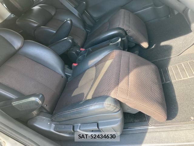 Nissan ELGRAND 2011-08 8528527-10