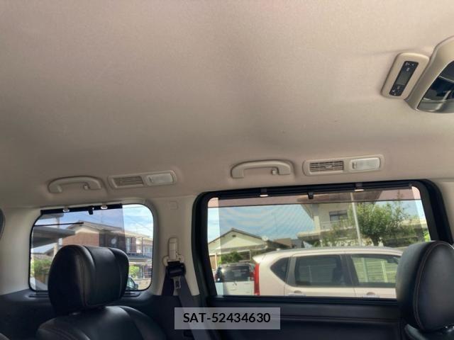 Nissan ELGRAND 2011-08 8528527-13