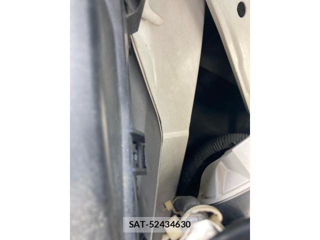 Nissan ELGRAND 2011-08 8528527-26