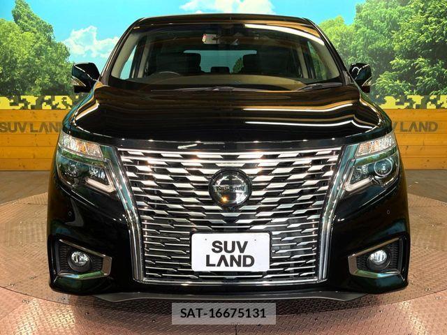 Nissan ELGRAND 2022-03 8524751-14