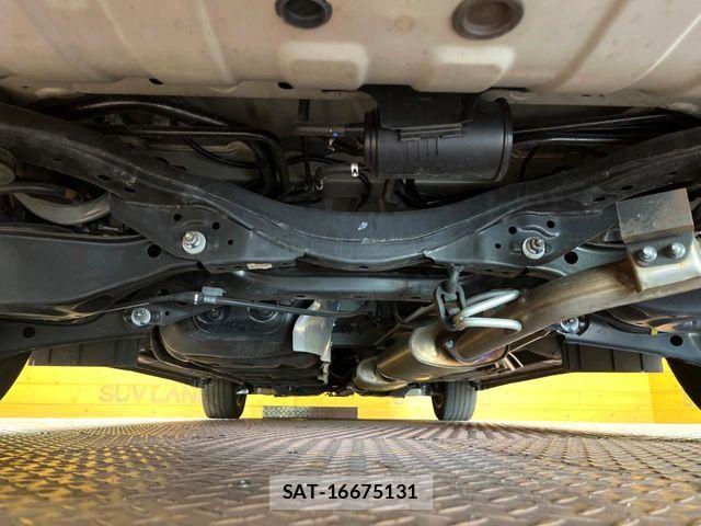 Nissan ELGRAND 2022-03 8524751-19