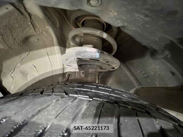 Nissan ELGRAND 2018-12 8524759-6