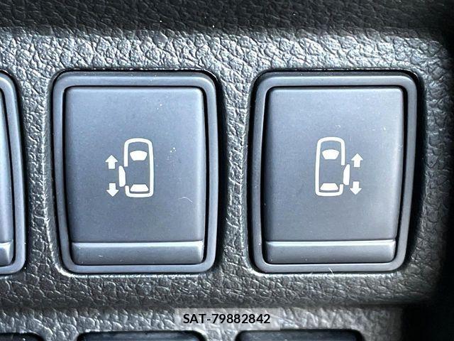 Nissan ELGRAND 2014-07 8561802-5