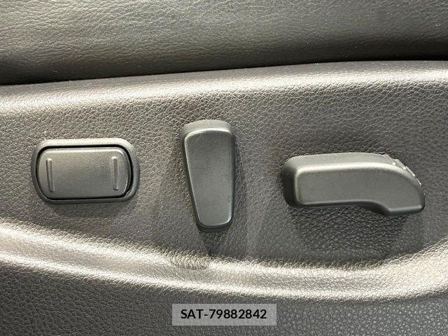 Nissan ELGRAND 2014-07 8561802-6