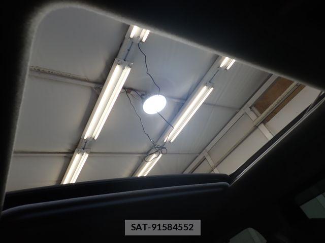 Nissan ELGRAND 2011-09 8626644-18