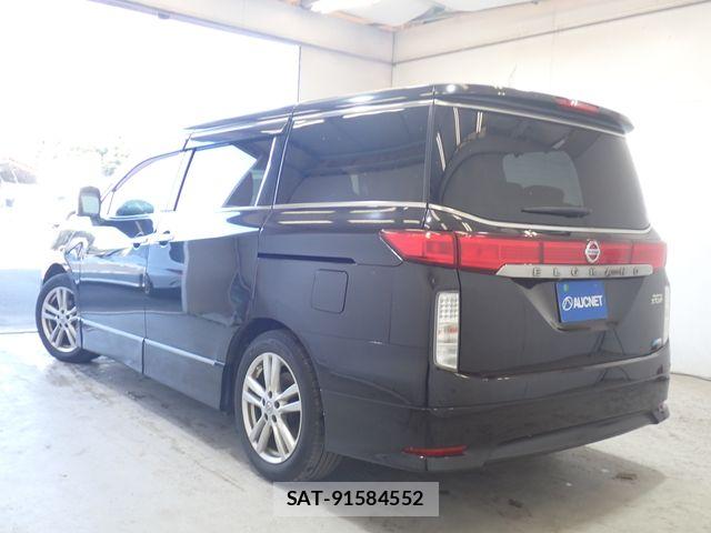 Nissan ELGRAND 2011-09 8626644-2