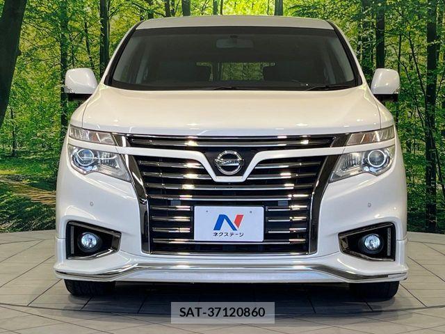 Nissan ELGRAND 2015-08 8626649-14