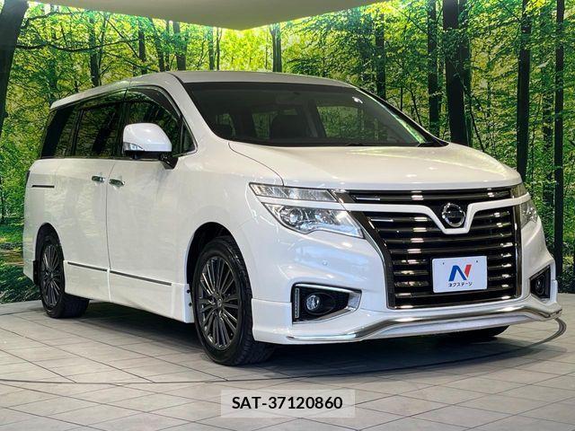 Nissan ELGRAND 2015-08 8626649-16