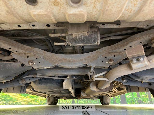Nissan ELGRAND 2015-08 8626649-19