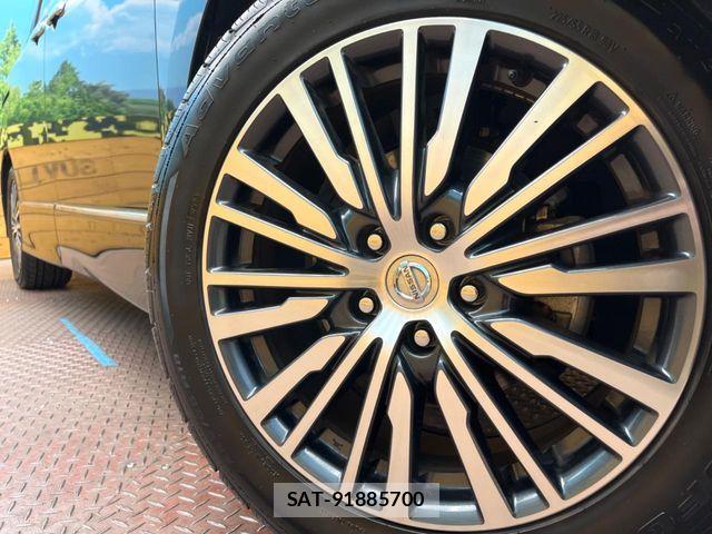 Nissan ELGRAND 2017-08 8626647-13